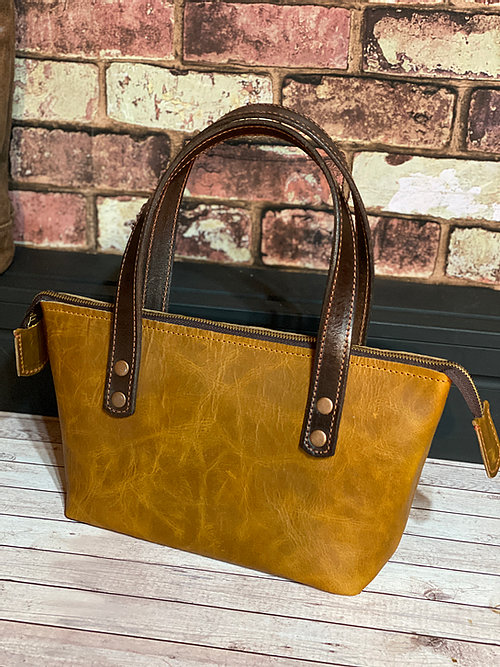 Distressed-light-tan-leather-zip-top-handbag-ladies-bucket-bag 9